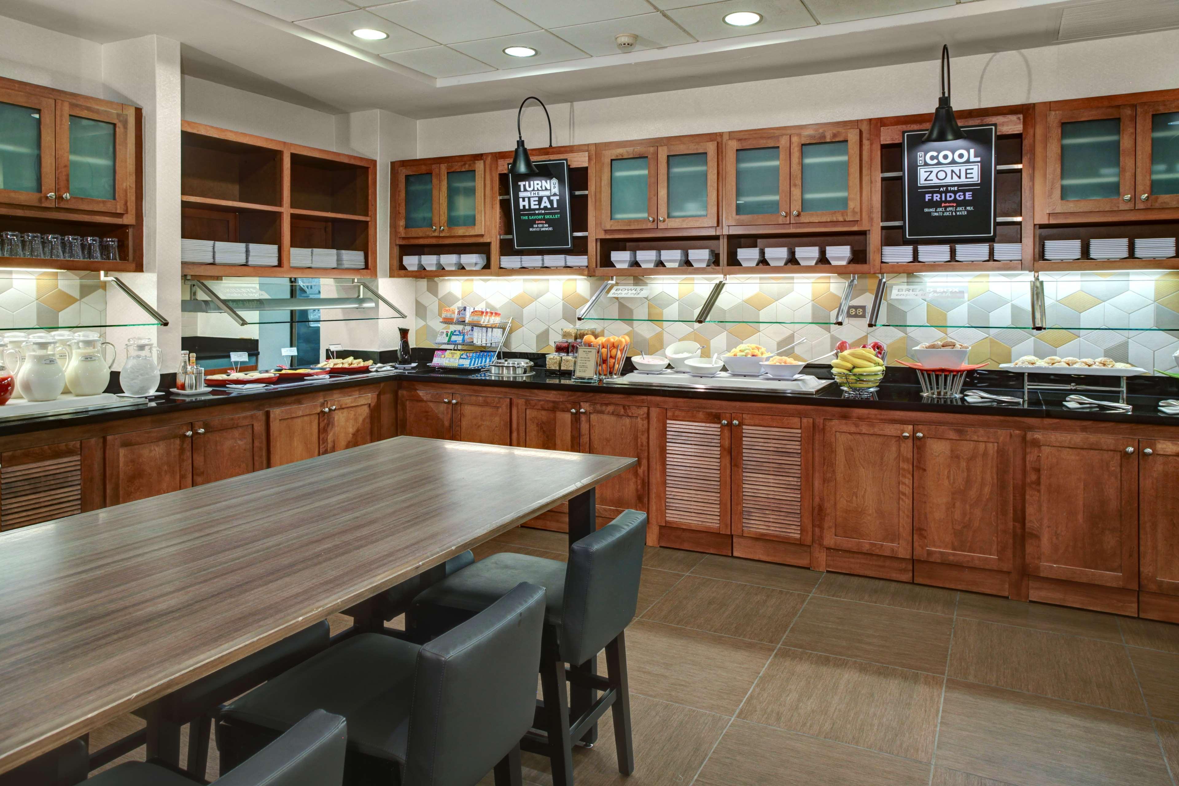 Hyatt Place Charlotte Airport Billy Graham Parkway Екстериор снимка
