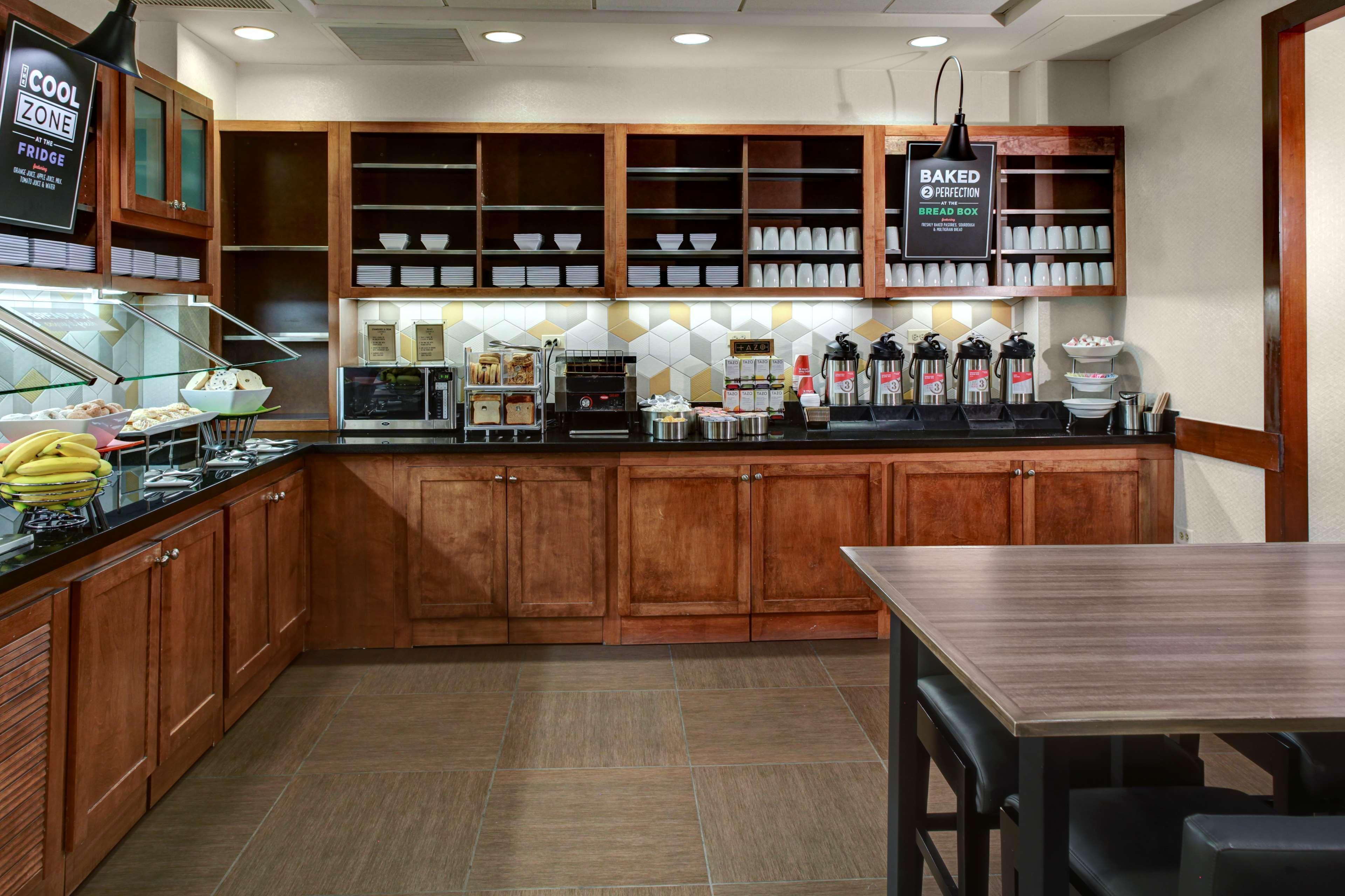Hyatt Place Charlotte Airport Billy Graham Parkway Екстериор снимка