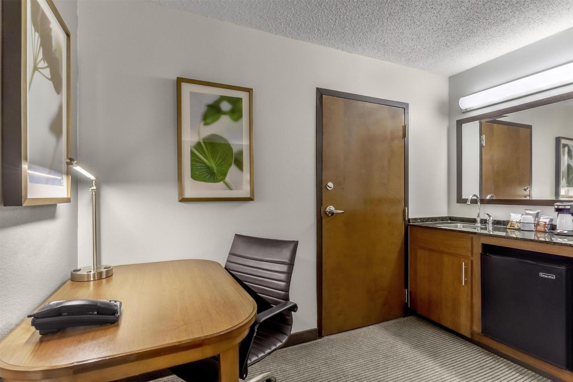 Hyatt Place Charlotte Airport Billy Graham Parkway Екстериор снимка