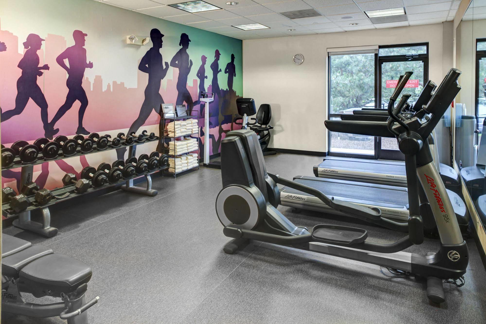Hyatt Place Charlotte Airport Billy Graham Parkway Екстериор снимка